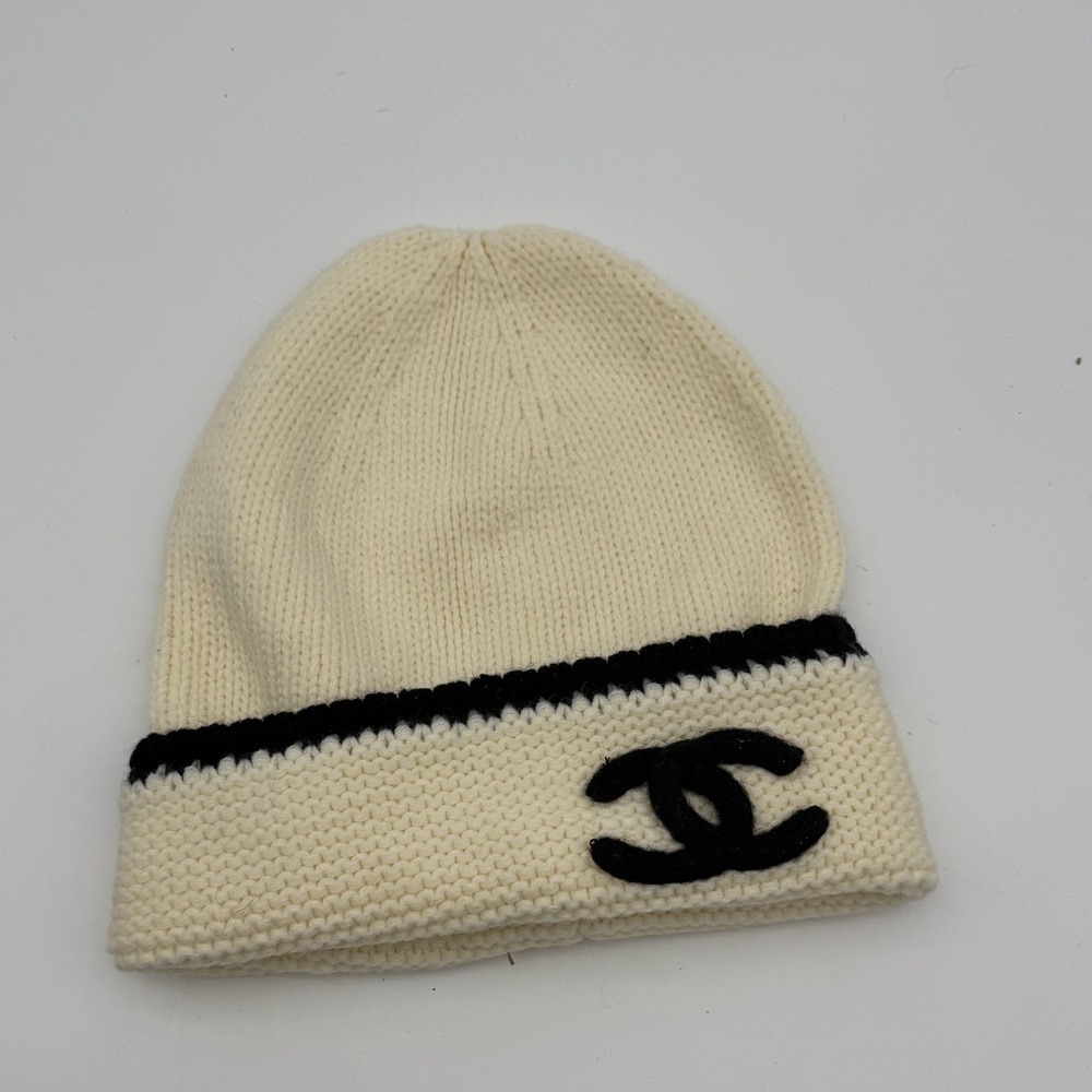 Ivory Knit Beanie with‎ Black CC Logo - Picture 3 of 6